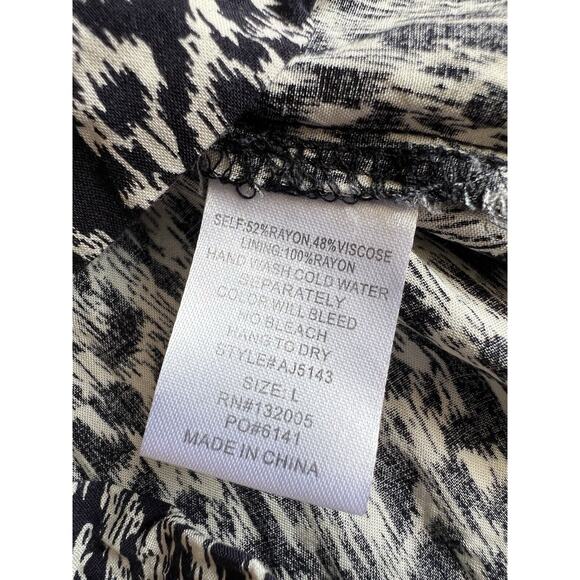 Alythea Blue Print Snap Front Romper Open Back Size Large Preppy Casual - Picture 4 of 11